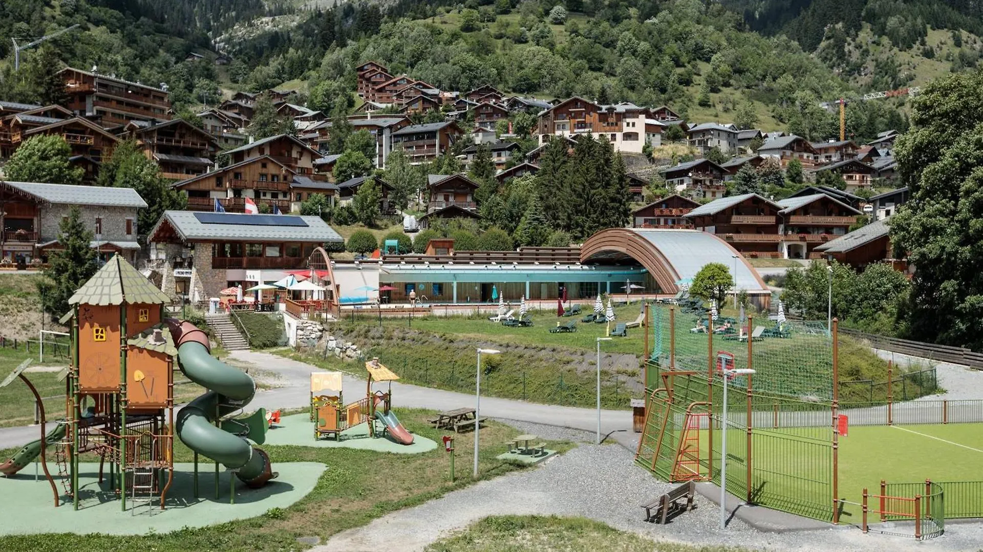 Appartement Neuf 4* Champagny - 3 Ch + Coin Montagne, Balcon Sud-Est, Parking, Wi-Fi - Fr-1-638-16 La Plagne France