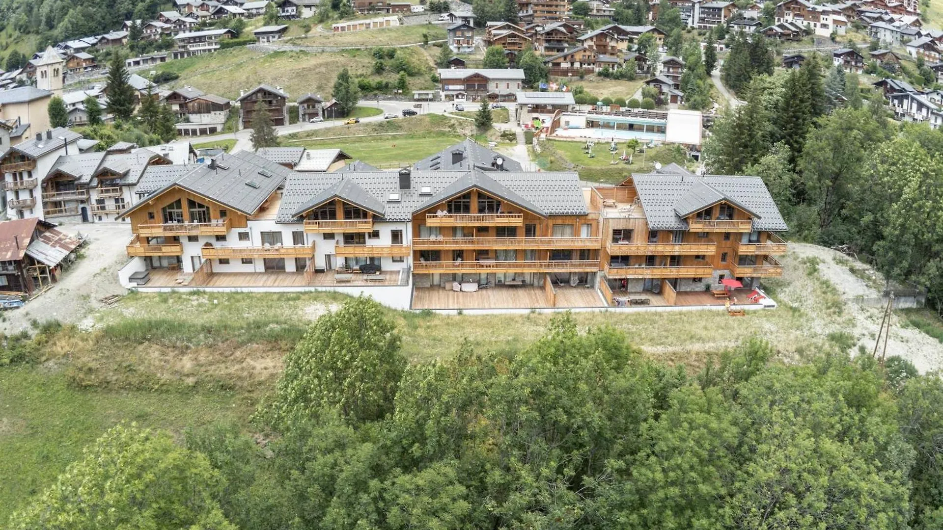 Appartement Neuf 4* Champagny - 3 Ch + Coin Montagne, Balcon Sud-Est, Parking, Wi-Fi - Fr-1-638-16 La Plagne 0*,  France