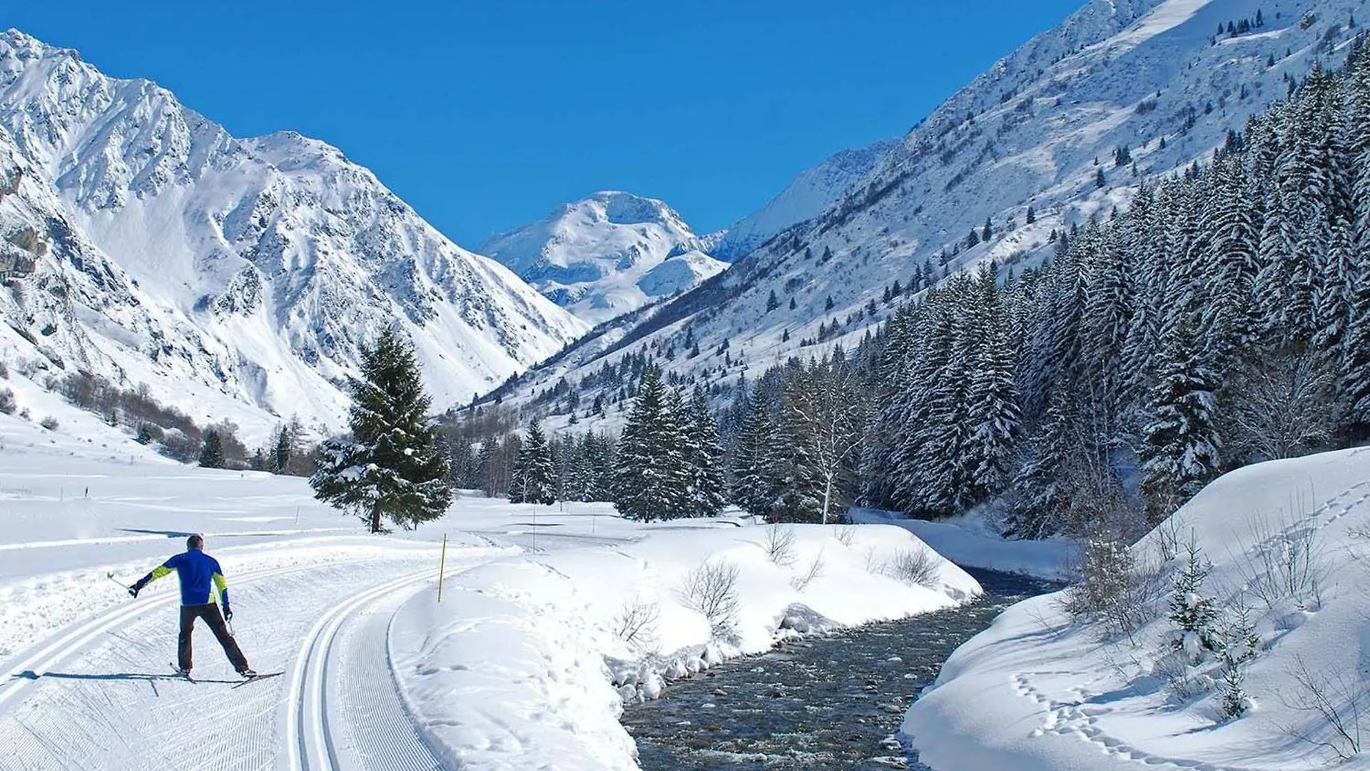 Apartment Appartement Neuf 4* Champagny - 3 Ch + Coin Montagne, Balcon Sud-Est, Parking, Wi-Fi - Fr-1-638-16 La Plagne France