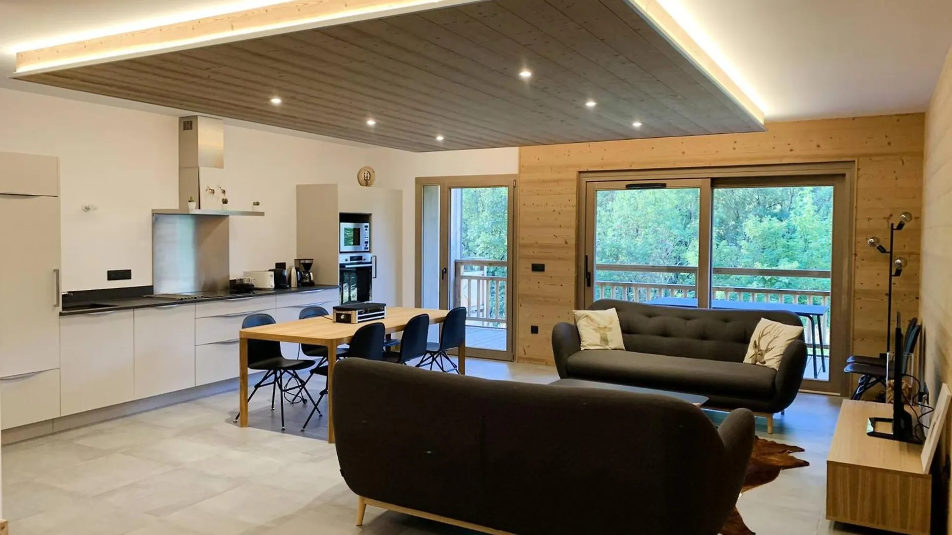 Appartement Neuf 4* Champagny - 3 Ch + Coin Montagne, Balcon Sud-Est, Parking, Wi-Fi - Fr-1-638-16 La Plagne